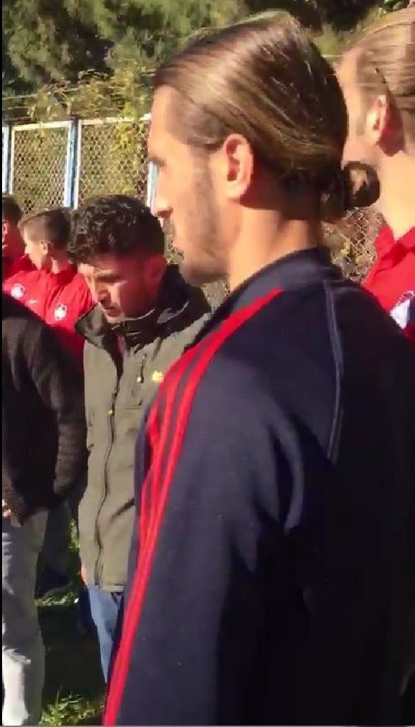 Ortalık can pazarına döndü milli futbolcu yardıma koştu! - Resim: 2