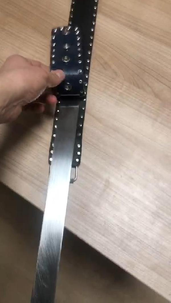Esenyurt'ta şok! Şüpheli kişinin üzerinden kemer görünümlü döner bıçağı çıktı - Resim: 0