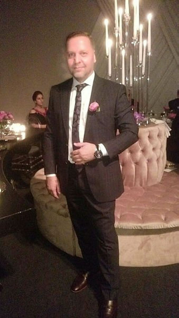 Lüks araç, villa, arazi aldı! İstanbul'da döviz bürosunda milyonluk vurgunu bakın kim yaptı - Resim: 1