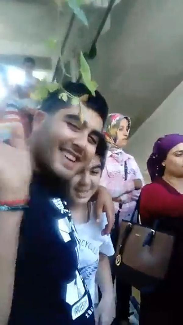 Kaçırıldıktan 21 yıl sonra buldukları oğullarını davul-zurna ile karşıladılar - Resim: 2