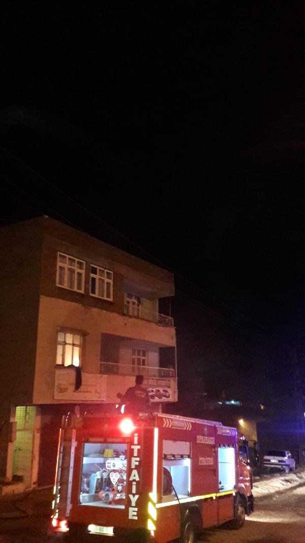 Diyarbakır'da karısını cayır cayır yaktı! kızının verdiği ifade gerçeği ortaya çıkardı - Resim: 0