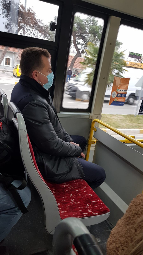 Balıkesir'de durakta şaşırtan yolcu! Tanıyan şaşkına döndü - Resim: 0