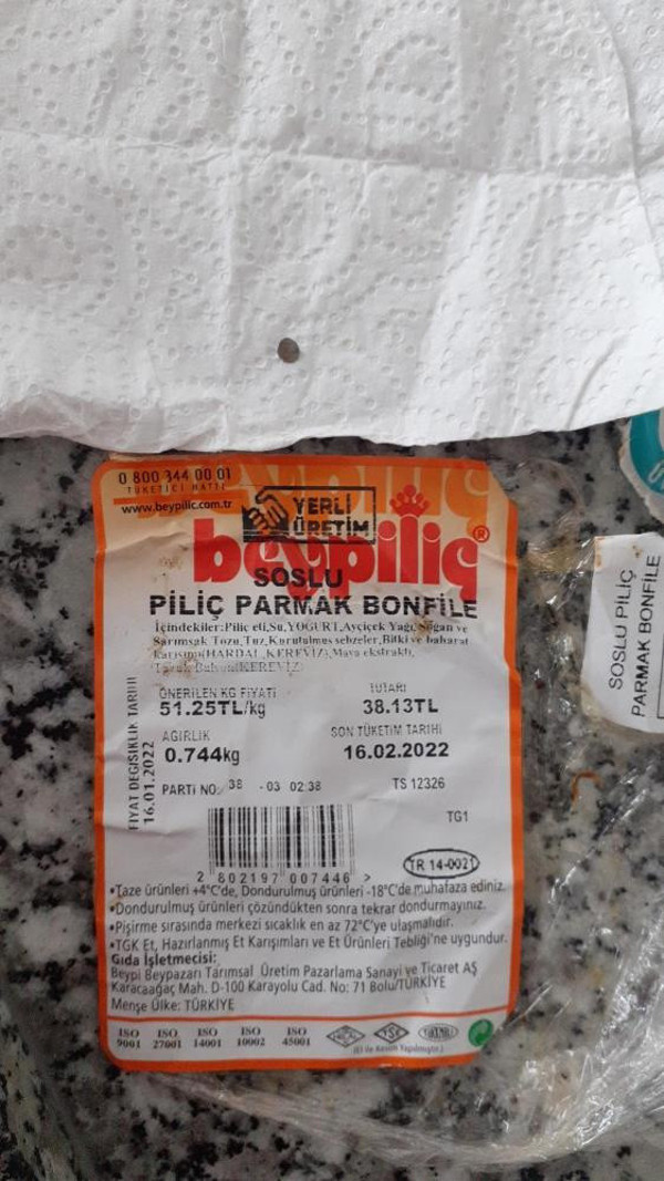 Bolu'da mide bulandıran olay! Tavuğun içinden bakın ne çıktı: Migros suçu Beypiliç'e attı - Resim: 0