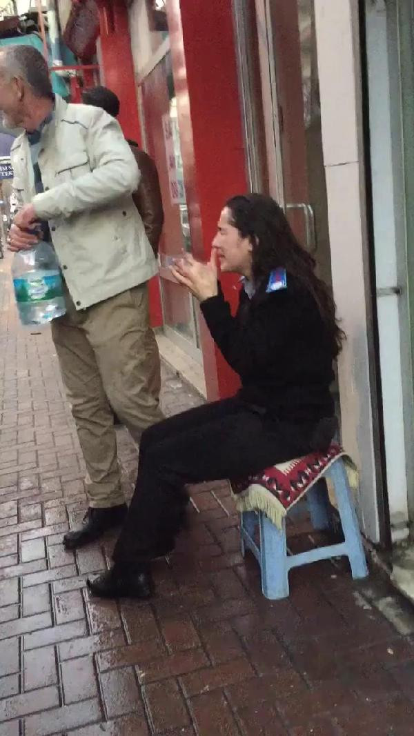 Konya'da dehşet anları! Yüzünü tutup çığlık attı - Resim: 4