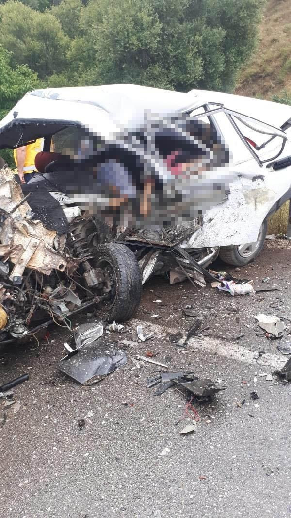 Isparta'da cip ile otomobil çarpıştı: 3 ölü, 1 yaralı - Resim: 3