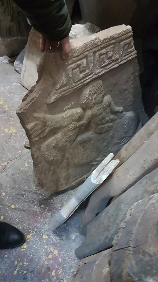 Roma ve Bizans dönemine ait tarihi eserleri satmak istediler! Suç üstü yakalandılar - Resim: 2