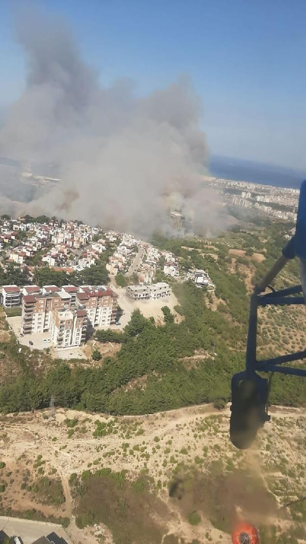 Göz gözü görmüyor! Hatay Belen'deki orman yangını yerleşim yerlerine sıçradı - Resim: 2