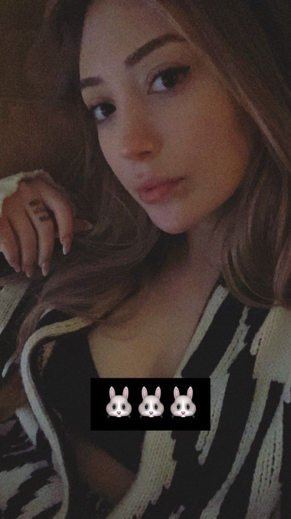 Önce sansürsüz paylaştı sonra peçeye girdi! Yasmin Erbil Mehmet Ali Erbil'in yasağını es geçti - Resim: 3