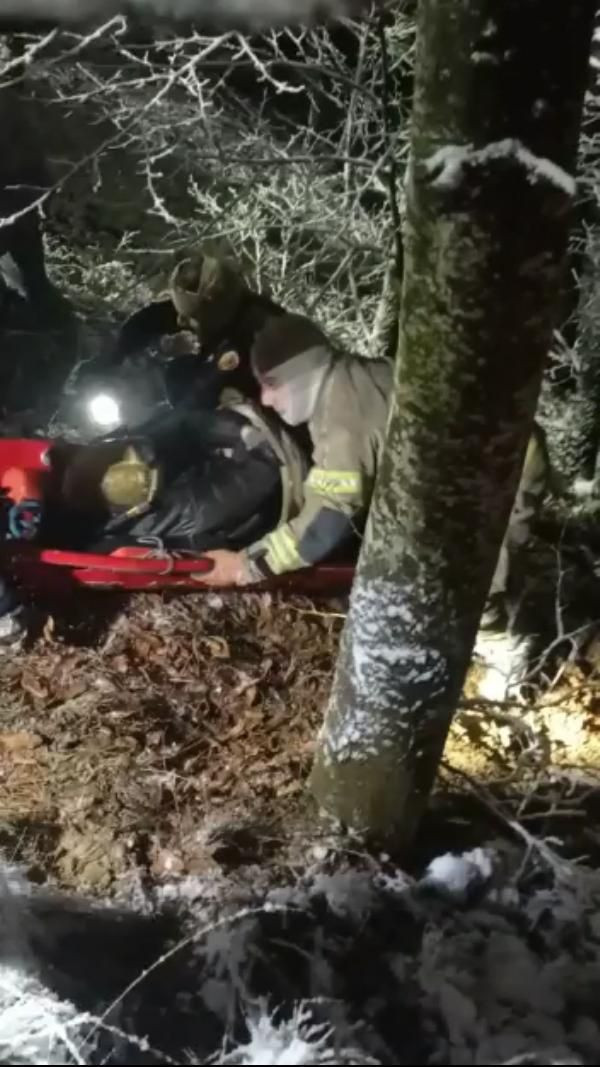 Bursa'da yaşandı! Kar yağışını izlemek için çıktığı tepede tuvaletini yaparken uçuruma yuvarlandı - Resim: 1