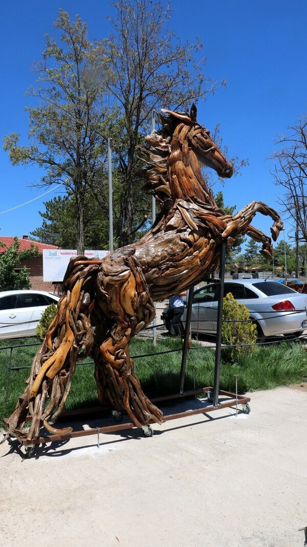Sivas'ta atıklardan 1,5 ayda yaptı 20 yıl ömrü var! Görenler şaştı kaldı - Resim: 4