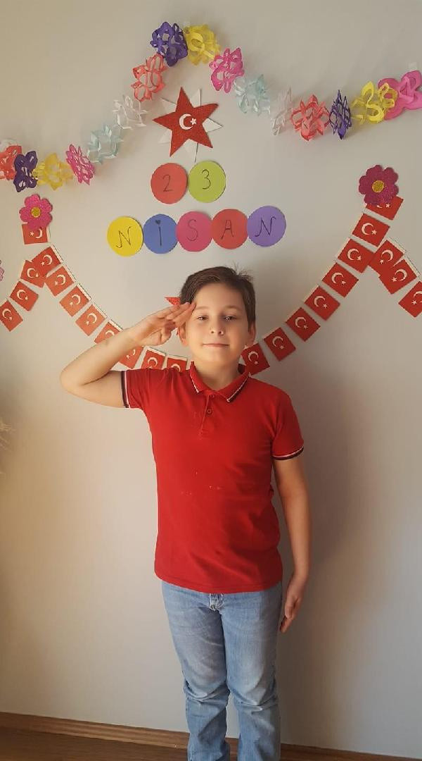 Kocali'den yürek yakan haber! Odaya giren ailenin dünyası başına yıkıldı - Resim: 1