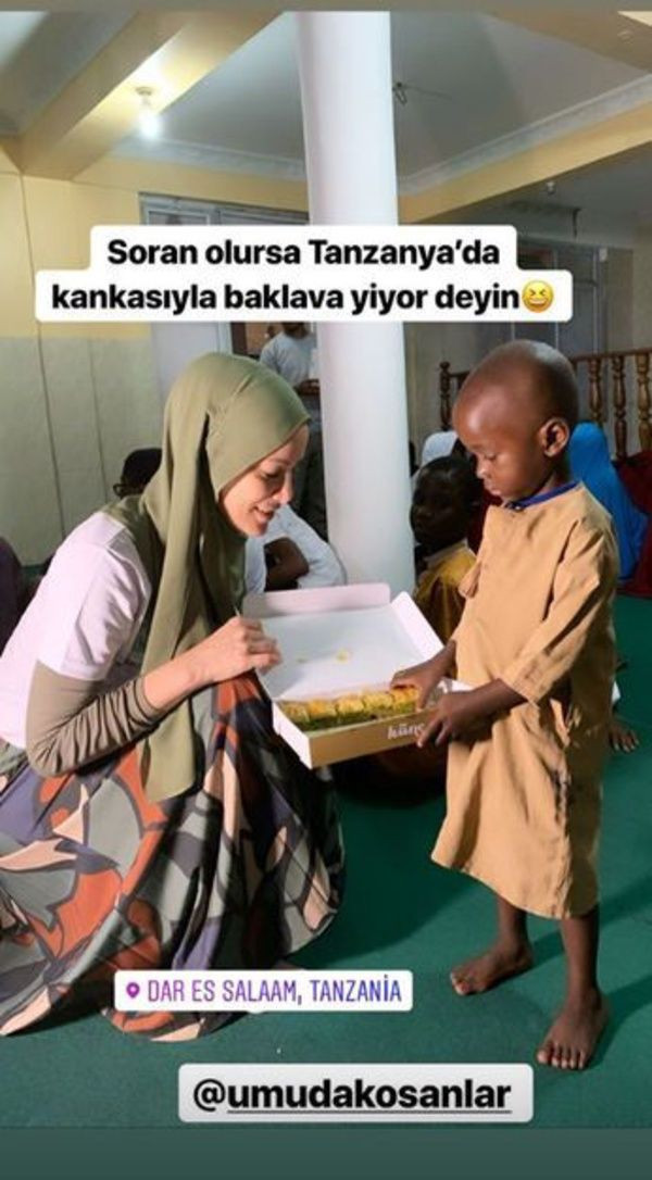 Gamze Özçelik tesettüre girmişti! Yardımlarıyla gönüllere taht kuruyor - Resim: 3