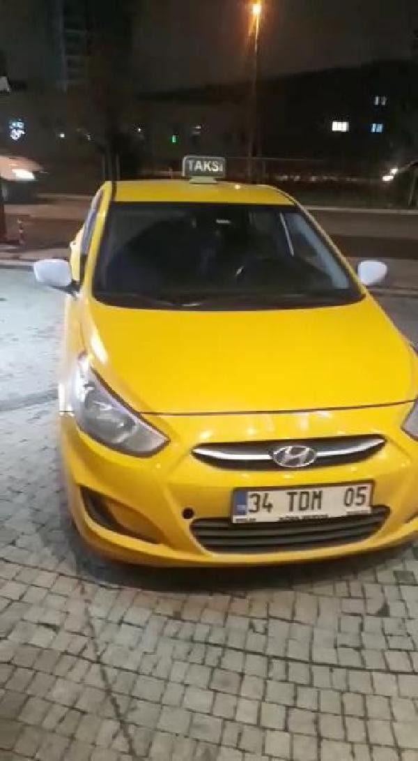 Ticari taksi şoföründen örnek davranış - Resim: 2