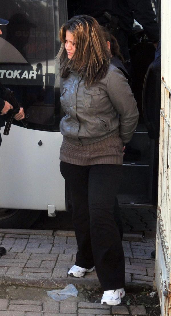 Genelevdeki kadınların korkulu rüyası hanımağayı "ben"i ele verdi - Resim: 1