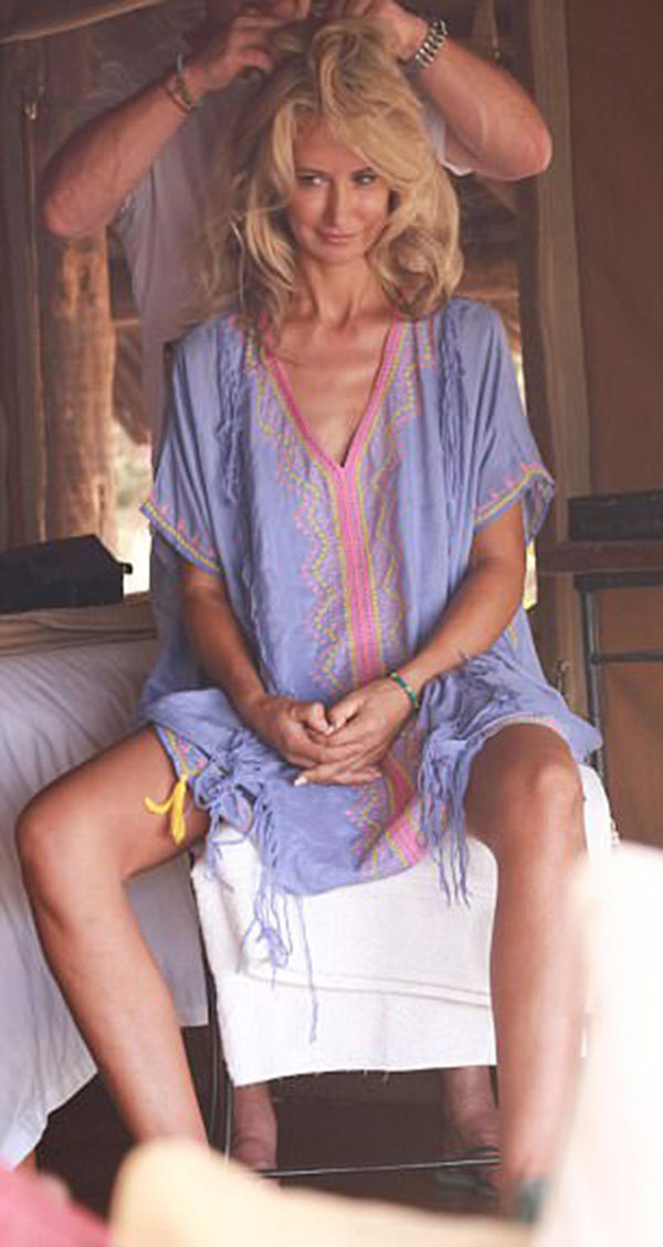 Ünlü model üstsüz yakalandı görüntüler olay oldu - Resim: 2