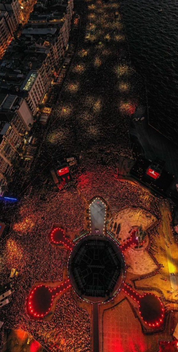 Zafer Bayramında sahne almıştı! Kenan Doğulu'nun konser kazancı dudak uçuklattı - Resim: 3