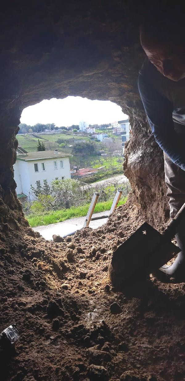 Samsun'da heyelan sonrası ortaya çıktı! İçini görenler şaştı kaldı - Resim: 0