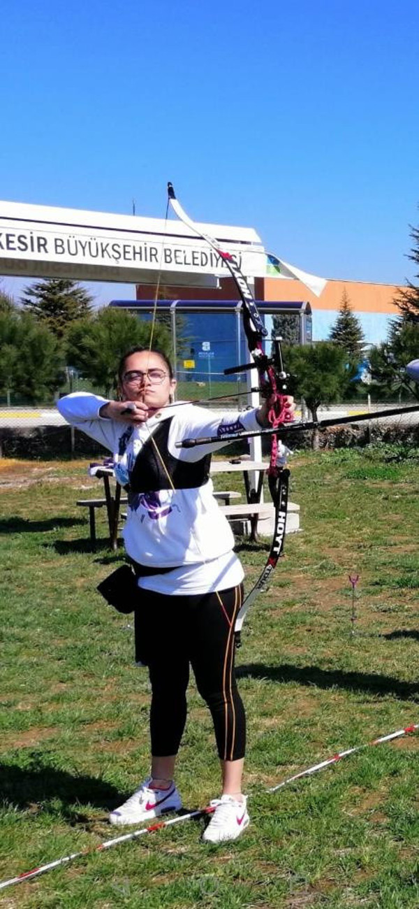 Milli sporcu Ayşenur Aygören'den 7 gün sonra kahreden haber geldi! - Resim: 0