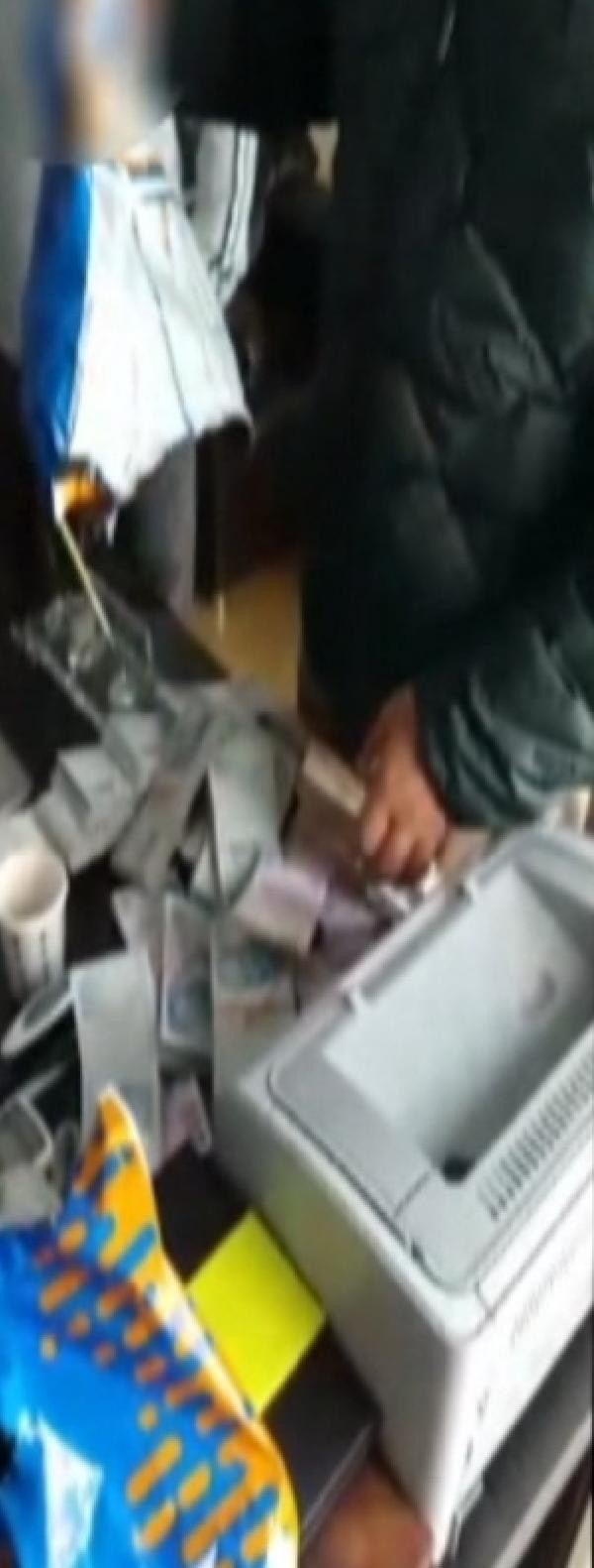 İstanbul'da mali müşavire rüşvet baskını! Suçüstü yakalandılar - Resim: 0