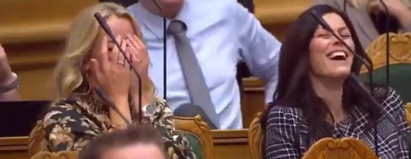 Fillerin EYT kararı Danimarka Başbakanı Mette Frederiksen'ı gülme krizine soktu - Resim: 0