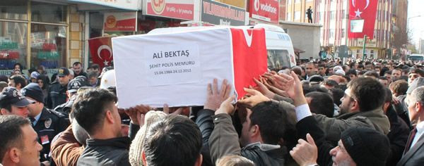 Şırnak şehidine son görev! - Resim: 1