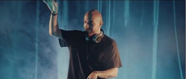 Survivor yıldızı Yasin Obuz'un yeni şarkısı Demet Akalın'dan tam not aldı - Resim: 3