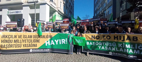 İstanbul'da başörtüsü yasağı protestosu! 28 Şubat sürecine gönderme yaptılar - Resim: 1