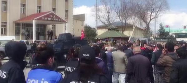 Taciz iddiası ilçeyi karıştırdı - Resim: 2