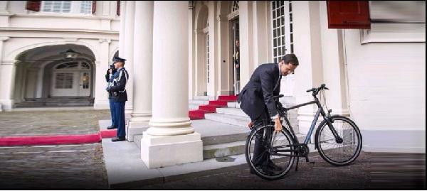 Başbakan Kral'la görüşmeye böyle gitti - Resim: 1