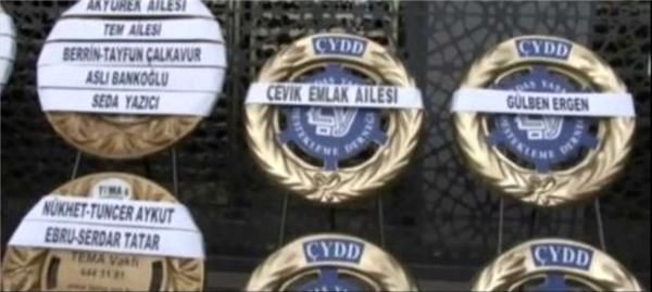 Babasının cenazesine çelenk gönderen Gülben Ergen'e Yeşim Salkım'dan yeşil ışık - Resim: 4