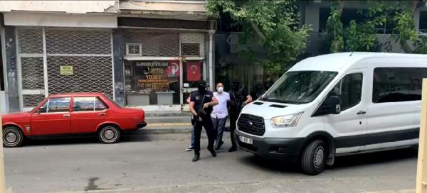 Kırmızı bültenle aranan DHKP/C'nin kasası yakalandı - Resim: 0