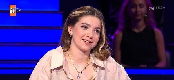 Kim Milyoner Olmak İster’de duygulandıran Eren Bülbül sorusu! Kenan İmirzalıoğlu'nun sesi titredi... - Resim: 0