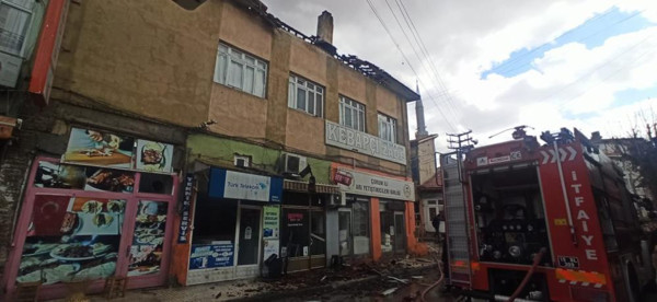 Covid-19'u unutup film gibi seyrettiler! Çroum'da büyük çapta maddi hasar oluştu - Resim: 0