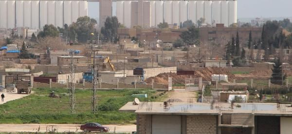 Sınırda hareketlilik: Teröristler kazdıkları hendeklere tünel yapıyor! - Resim: 1