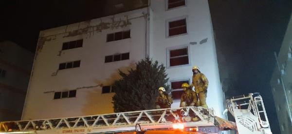 Beylikdüzü'nde korku doku dakikalar! Tekstil fabrikasının deposu yandı - Resim: 0