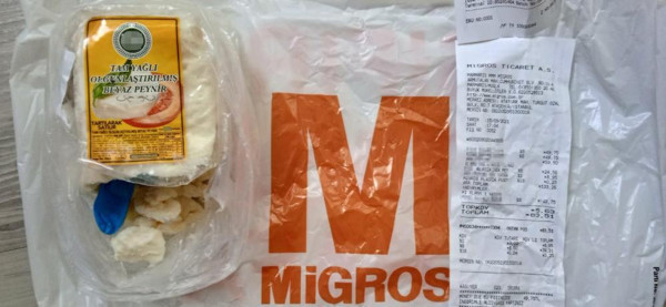 Muğla'da marketten aldığı peynirden öyle bir şey çıktı ki inanamadı: Suç duyurusunda bulundum - Resim: 0