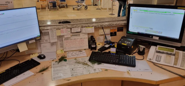 Yer: Avusturya! Ölüm haberini alan Türk aile dehşet saçtı: Sağlıkçılara saldırdılar - Resim: 0