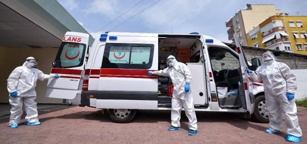 Koronavirüs savaşçısı sağlıkçılar neler yaşıyor! En zoru evde çocuklara sarılamamak - Resim: 2