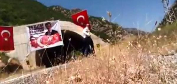 Necmettin Öğretmen'in fotoğrafını astı saldırıya uğradığı anları anlattı - Resim: 4