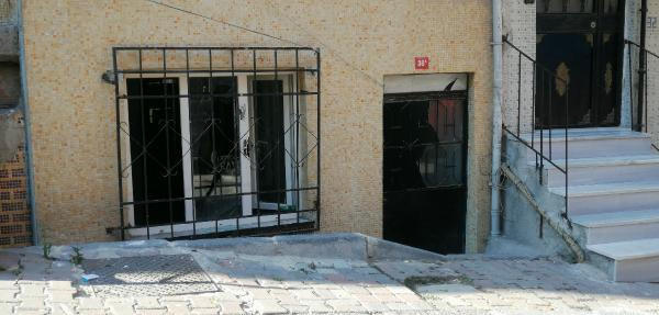 Bağcılar'da 9 yaşındaki çocuğa taciz mahalleyi karıştırdı! Evi kurşunlandı - Resim: 0