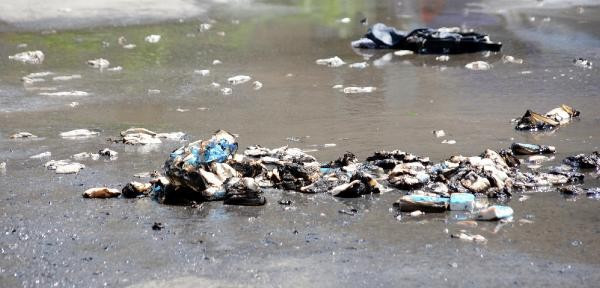 Üzerine benzin döküp kendini yaktı sebebi ise... - Resim: 4