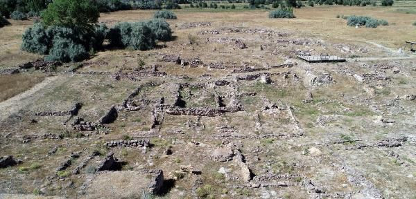 Kayseri'de 72 yıldır kazılıyordu ortaya çıkanlar şaşırttı: Ciddi bir... - Resim: 4