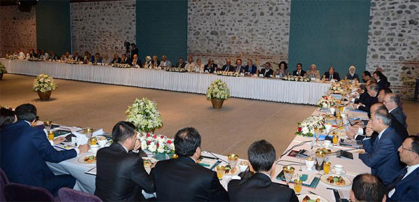 Erdoğan Akil İnsanlar Heyeti ile görüştü - Resim: 3