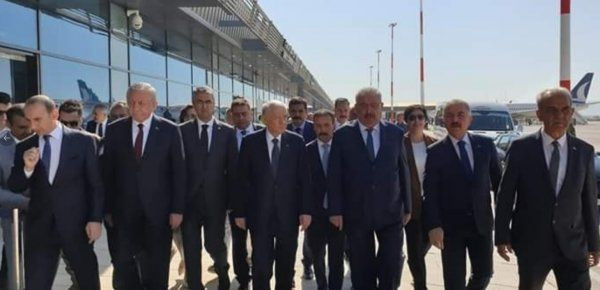 Devlet Bahçeli yıllar sonra uçağa bingi işte o kareler - Resim: 1