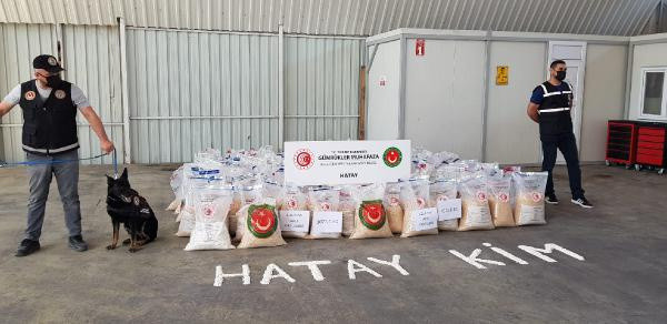 Hatay'da ele geçirildi! Beton kırılınca ortaya çıktı değeri 313 milyon TL - Resim: 1