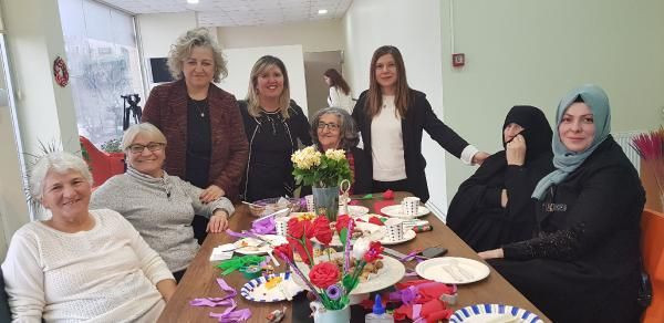 Türkiye'nin ilk 'yaşlı kreşi' açıldı işe giderken bırak akşam dönüşte al - Resim: 4