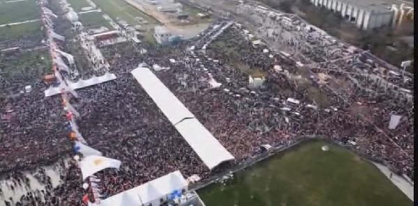 Ak Parti Yenikapı mitinginden tarihi görüntüler - Resim: 4