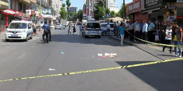 Kadına bayram zehir! Kocası 7 kurşun sıkıp kaçtı - Resim: 0