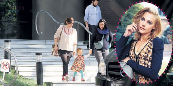 Meryem Uzerli'nin kızı Lara ilk kez görüntülendi - Resim: 2