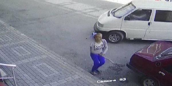 Avcılar'da ortalık savaş alanına döndü! - Resim: 2